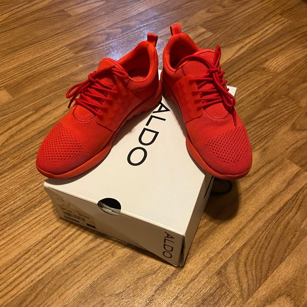 Aldo Women’s Mx-1’s RED size 7.5